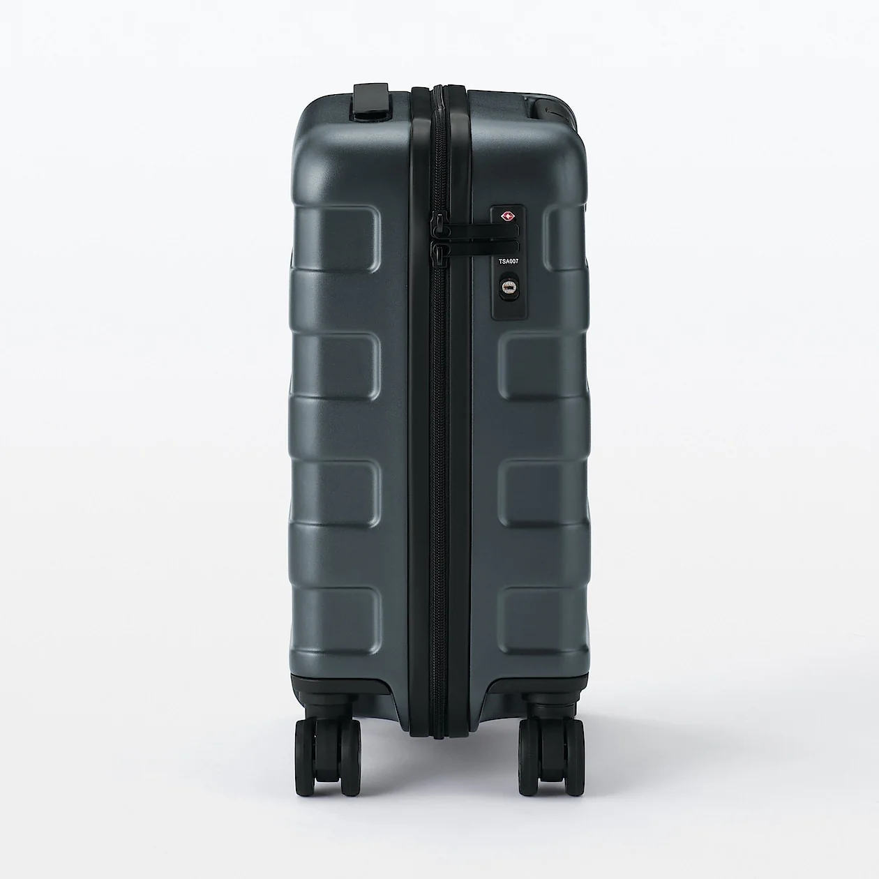 Hard Shell Suitcase - 20L (47cm) - Image 15