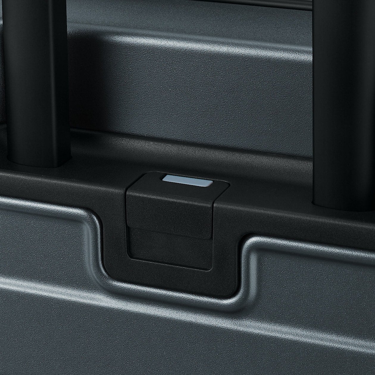 Hard Shell Suitcase - 20L (47cm) - Image 19