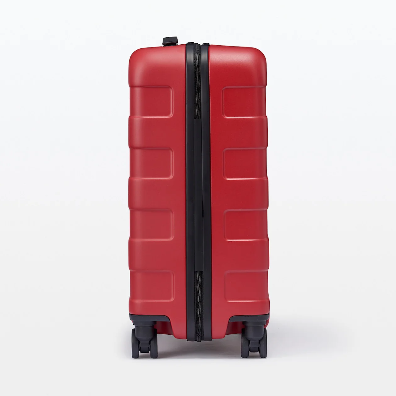 Hard Shell Suitcase - 20L (47cm) - Image 3