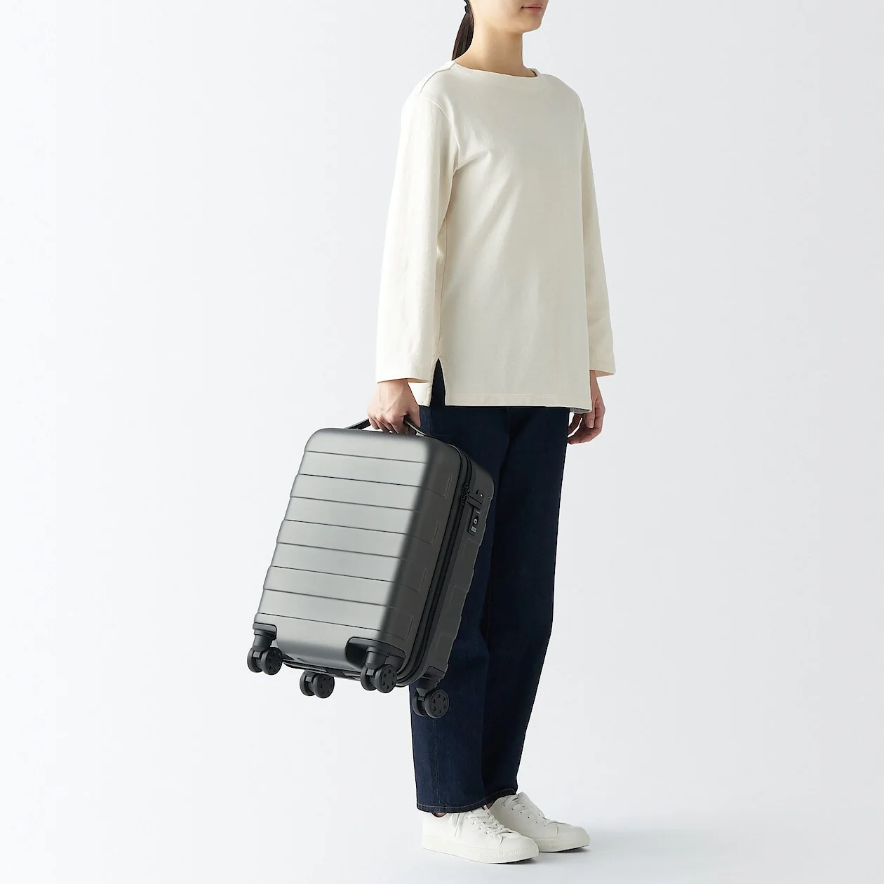 Hard Shell Suitcase - 20L (47cm) - Image 67