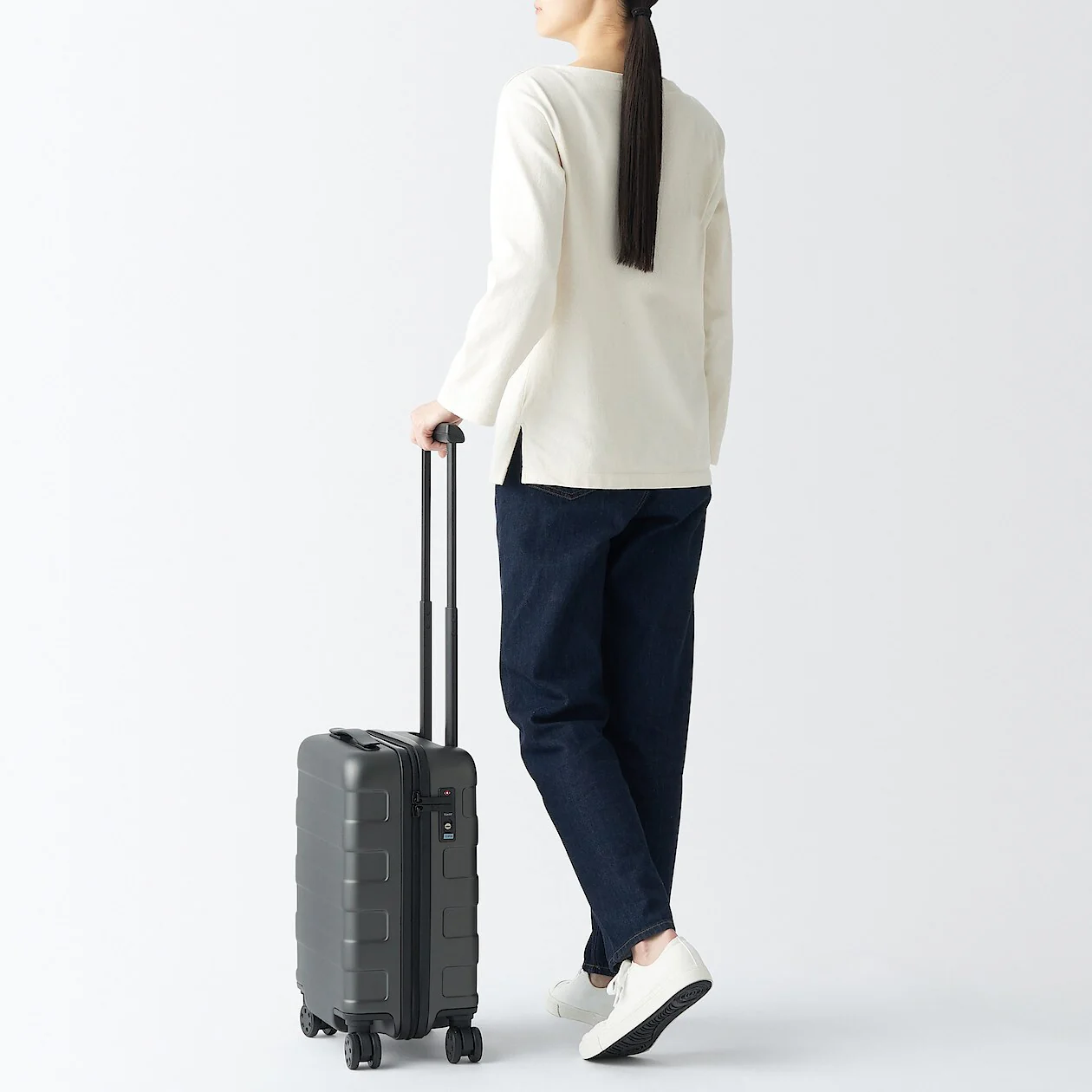 Hard Shell Suitcase - 20L (47cm) - Image 69