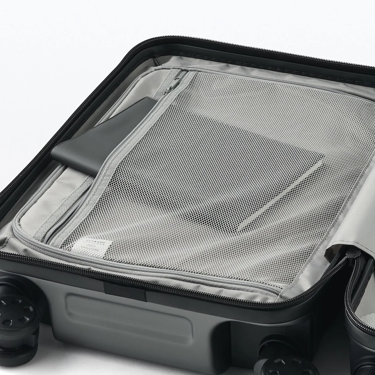 Hard Shell Suitcase - 20L (47cm) - Image 76