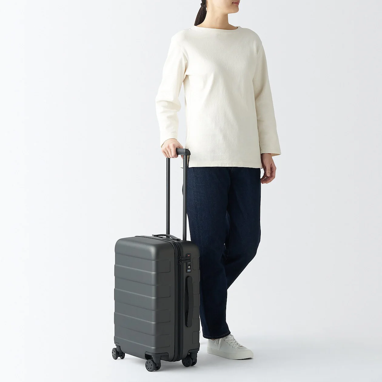 Hard Shell Suitcase - 36L (54cm) - Image 109