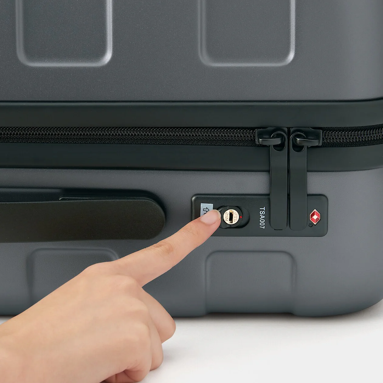 Hard Shell Suitcase - 36L (54cm) - Image 119