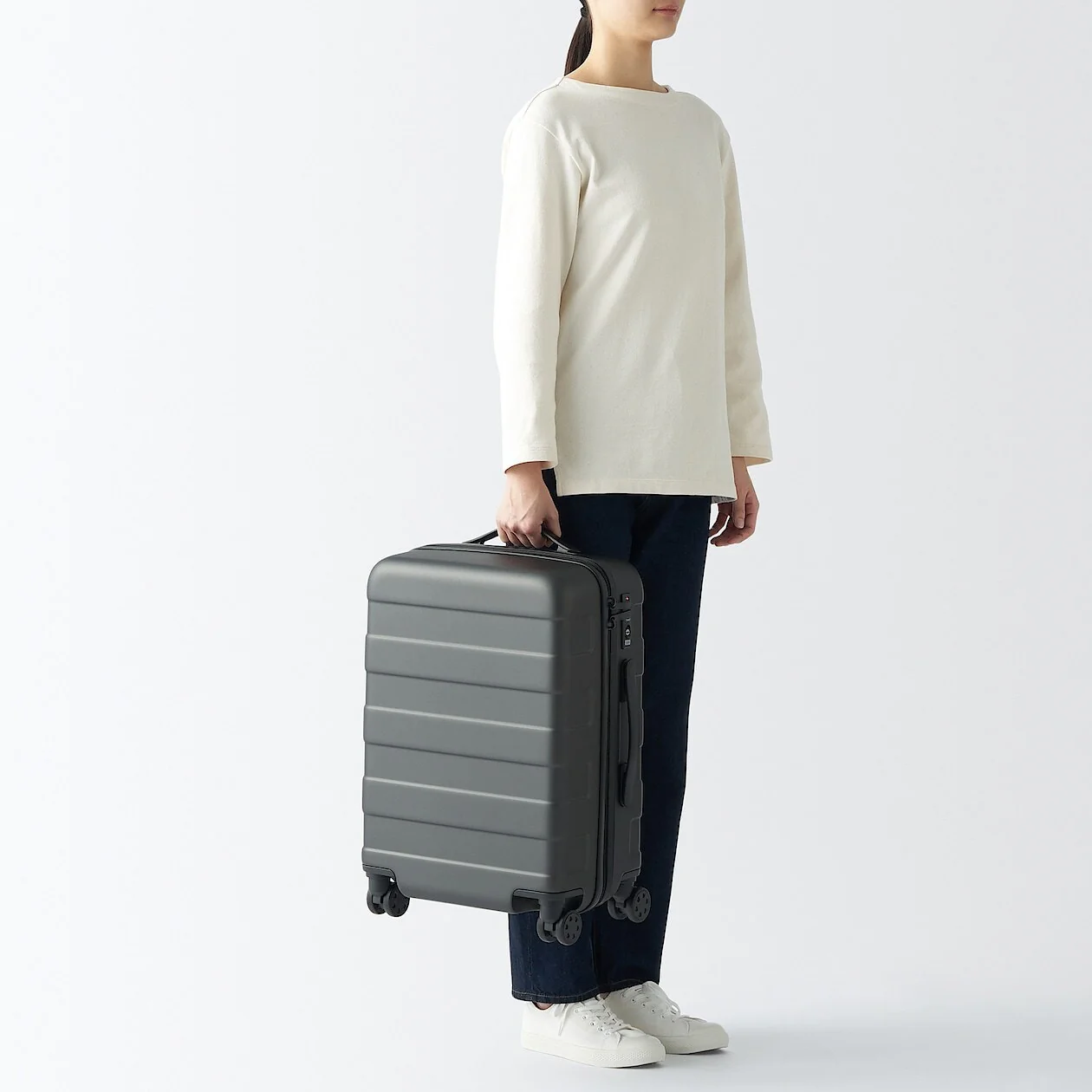 Hard Shell Suitcase - 36L (54cm) - Image 124