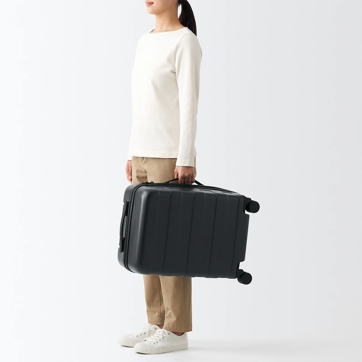 Hard Shell Suitcase - 36L (54cm) - Image 129