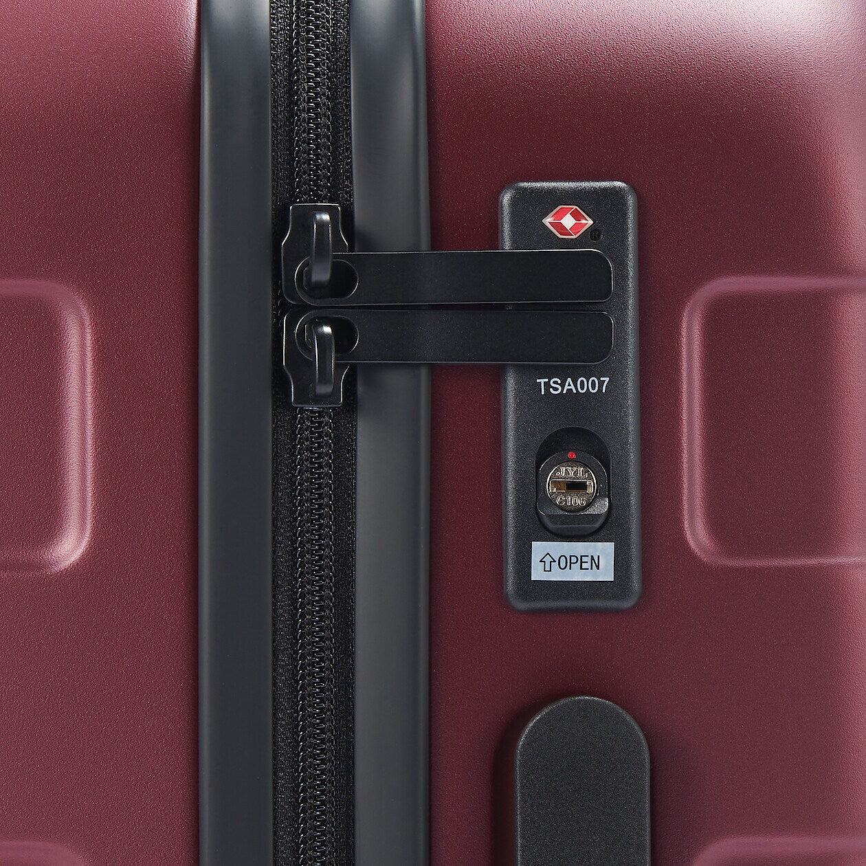 Hard Shell Suitcase - 36L (54cm) - Image 26