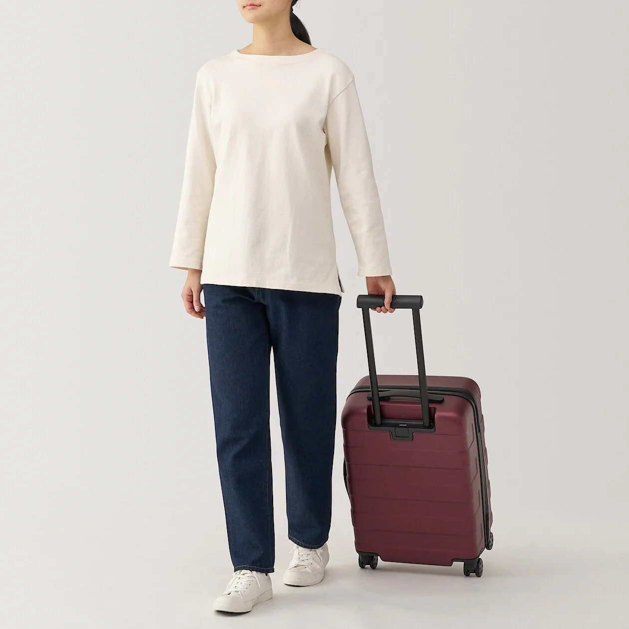 Hard Shell Suitcase - 36L (54cm) - Image 34