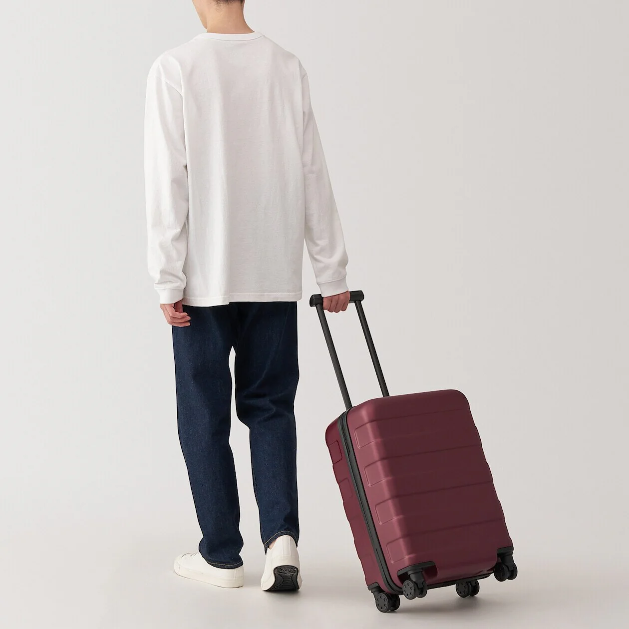 Hard Shell Suitcase - 36L (54cm) - Image 35