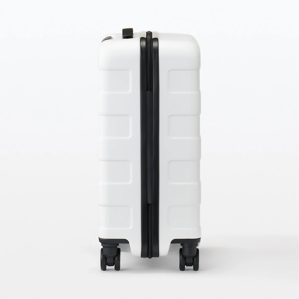 Hard Shell Suitcase - 36L (54cm) - Image 4