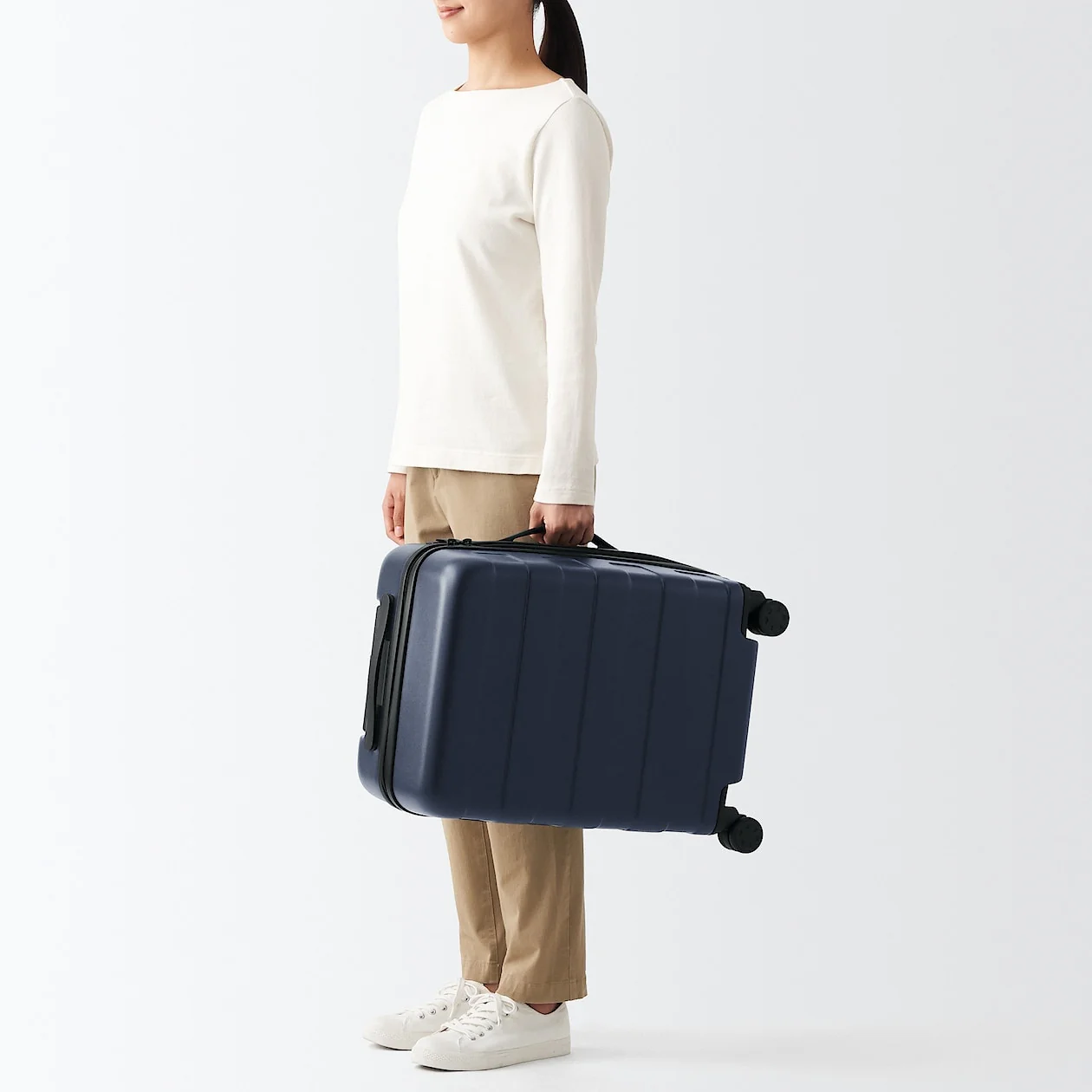 Hard Shell Suitcase - 36L (54cm) - Image 78