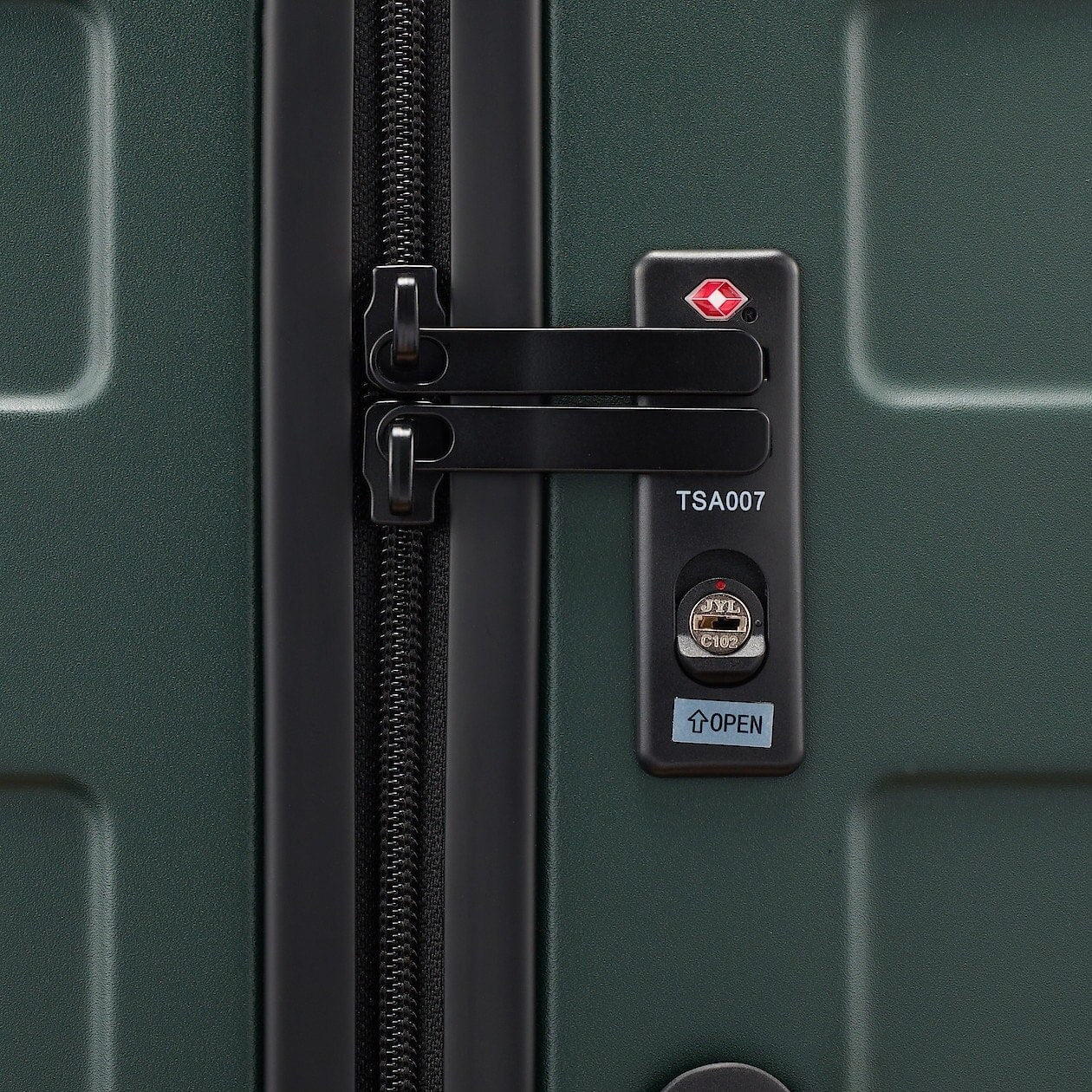 Hard Shell Suitcase - 75L (71.5cm) - Image 10