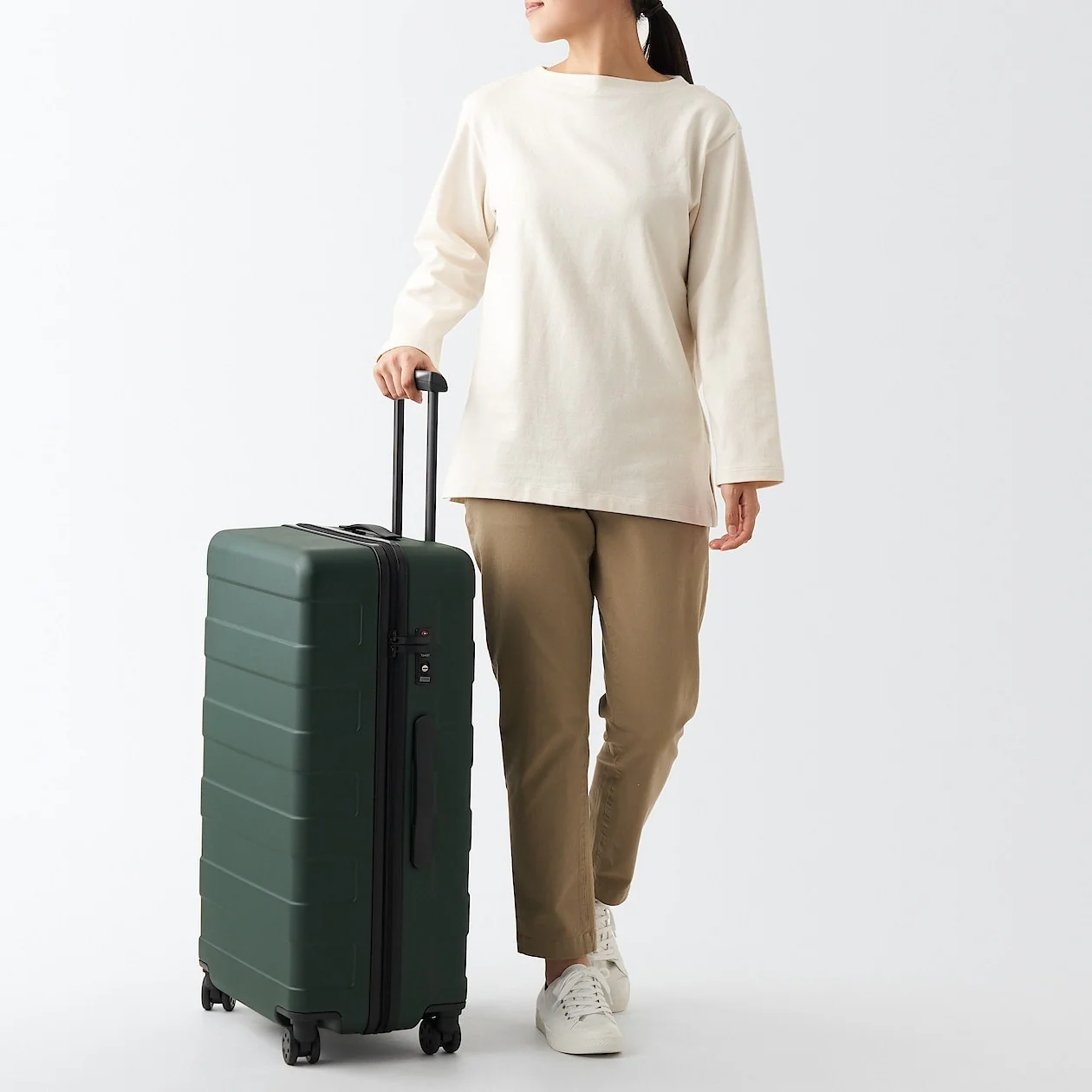 Hard Shell Suitcase - 75L (71.5cm) - Image 16