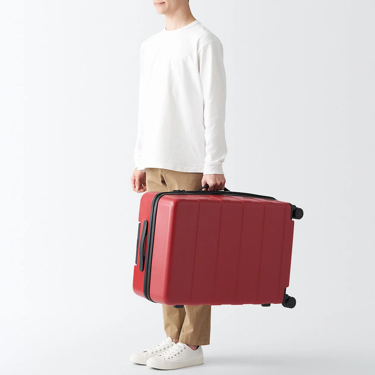Hard Shell Suitcase - 75L (71.5cm) - Image 45