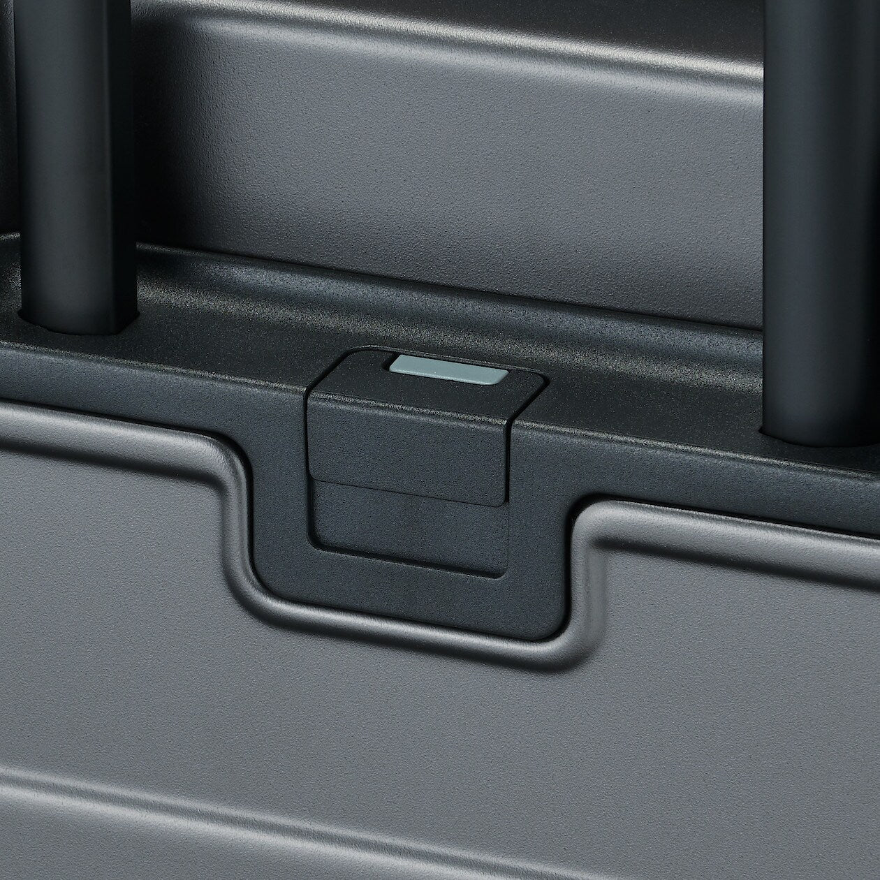 Hard Shell Suitcase - 75L (71.5cm) - Image 71