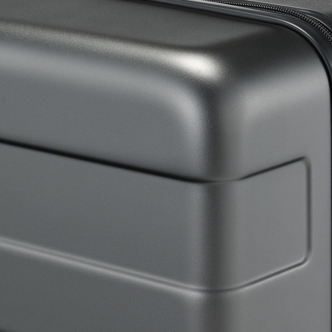 Hard Shell Suitcase - 75L (71.5cm) - Image 73