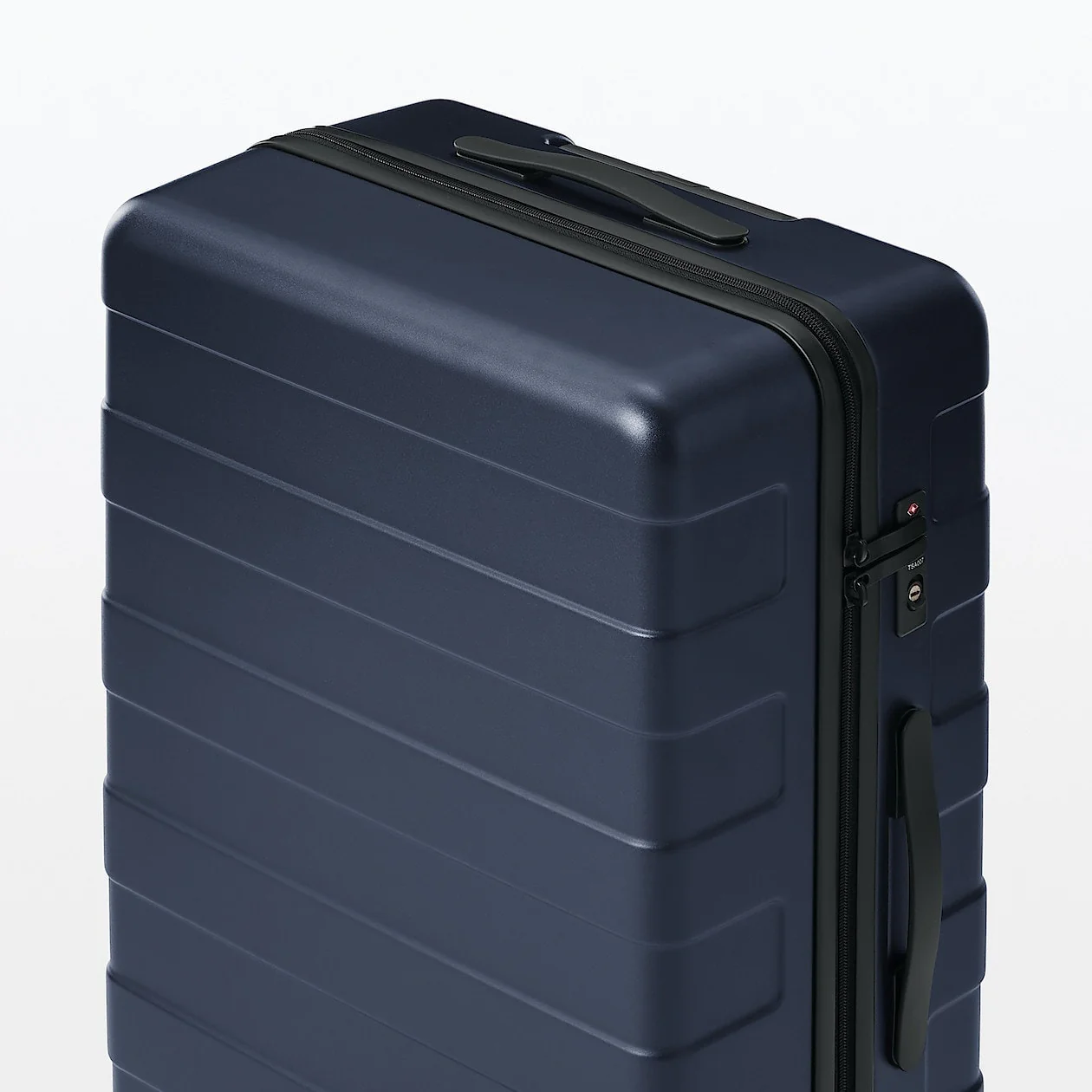 Hard Shell Suitcase - 75L (71.5cm) - Image 78