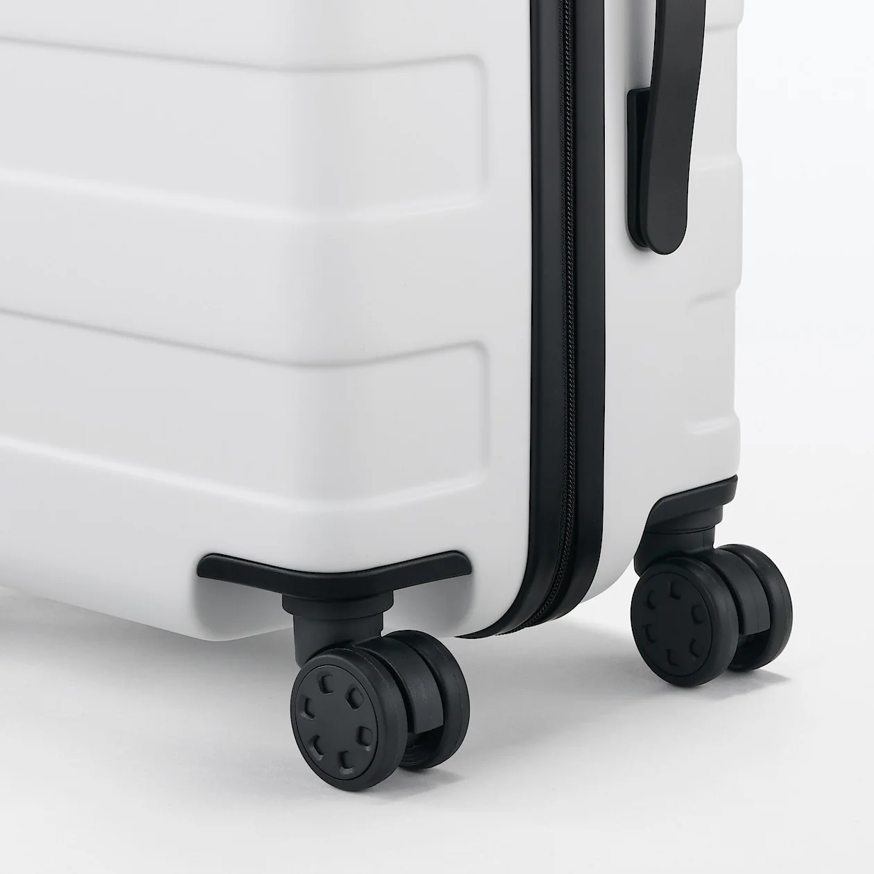 Limited Edition Hard Shell Suitcase - 36L (54cm) - Image 29
