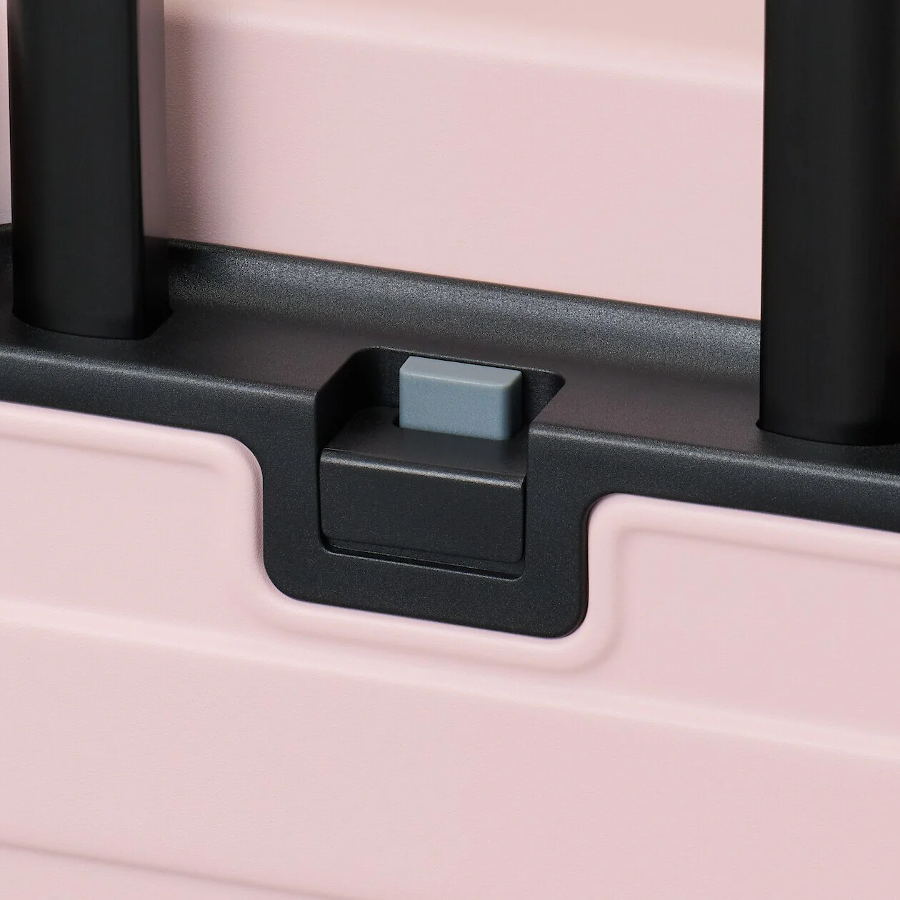 Limited Edition Hard Shell Suitcase - 20L (47cm) - Image 14