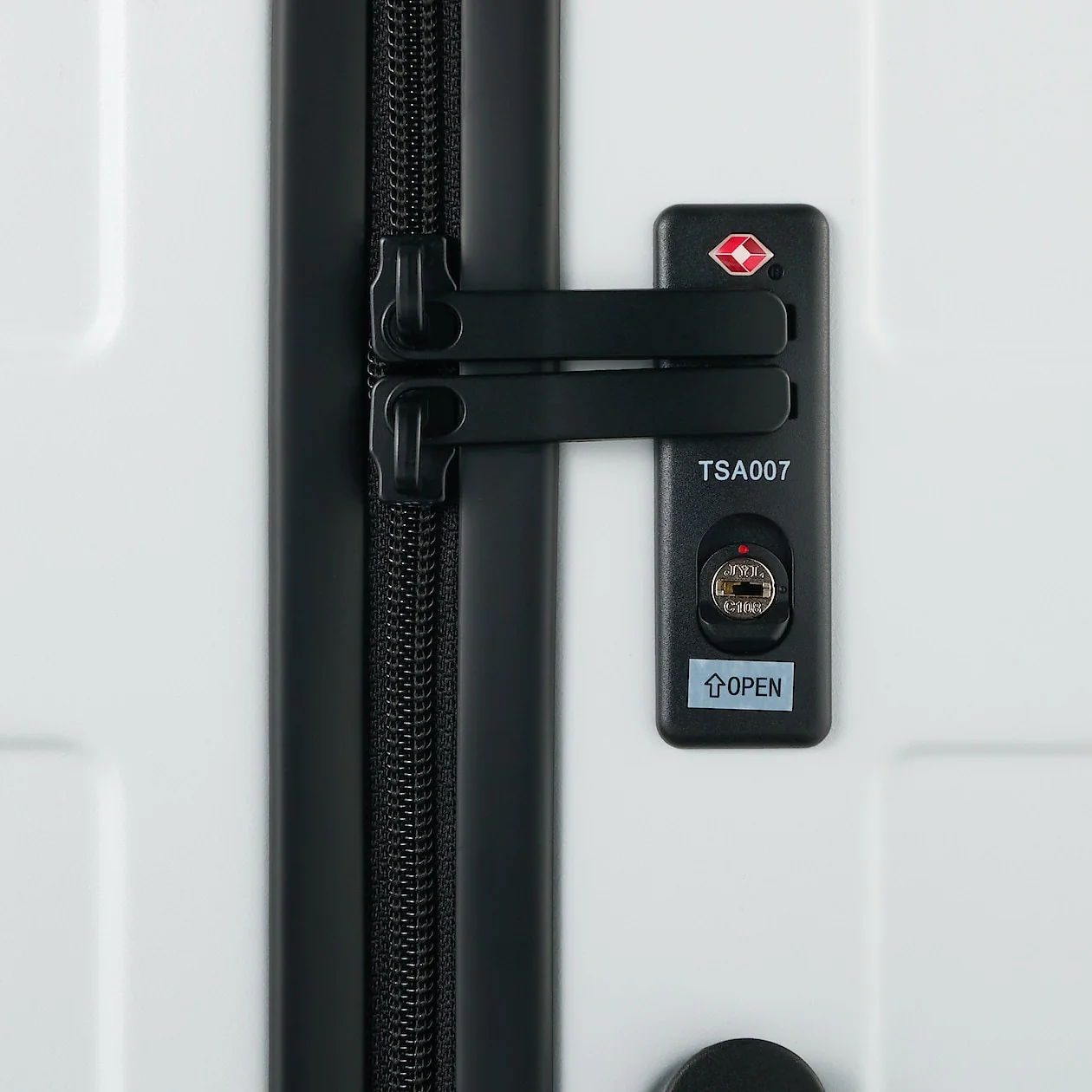 Limited Edition Hard Shell Suitcase - 75L (71.5cm) - Image 10