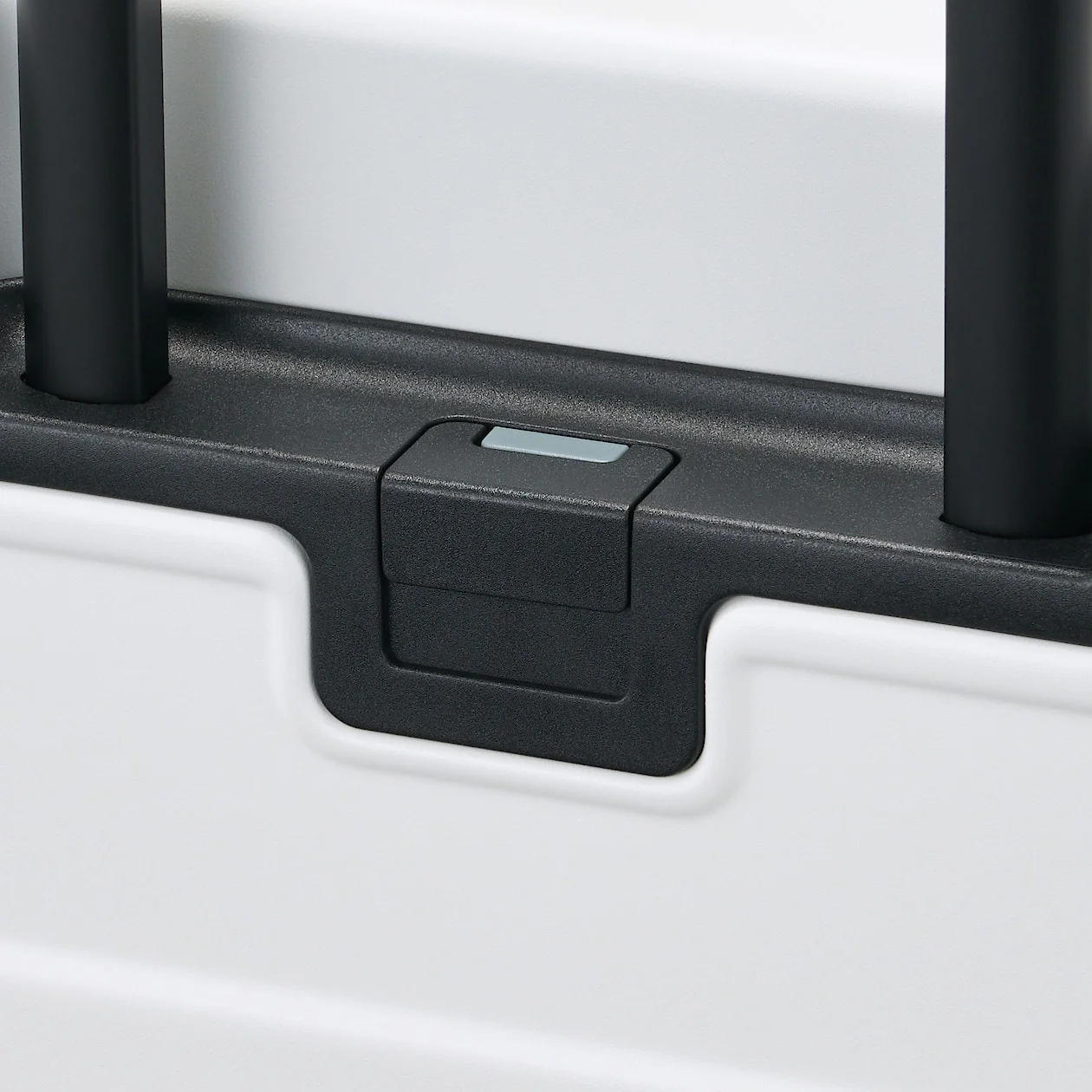 Limited Edition Hard Shell Suitcase - 75L (71.5cm) - Image 13