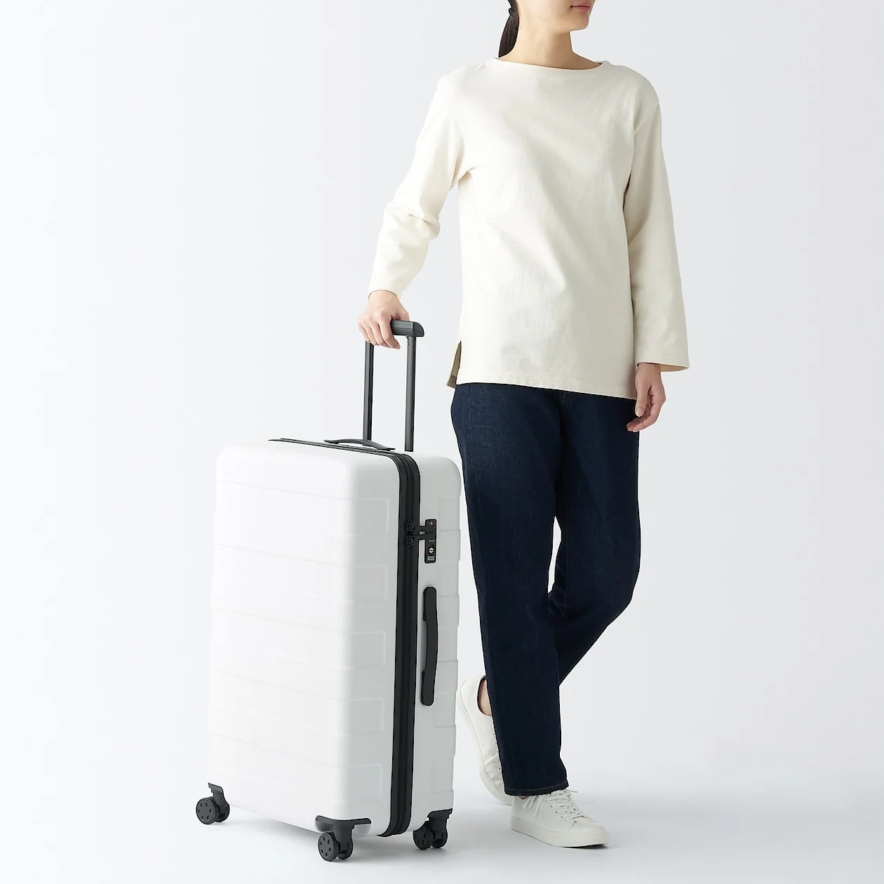 Limited Edition Hard Shell Suitcase - 75L (71.5cm) - Image 17
