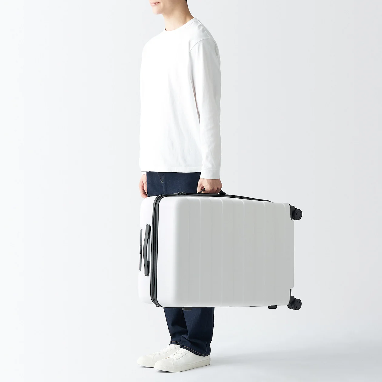 Limited Edition Hard Shell Suitcase - 75L (71.5cm) - Image 19