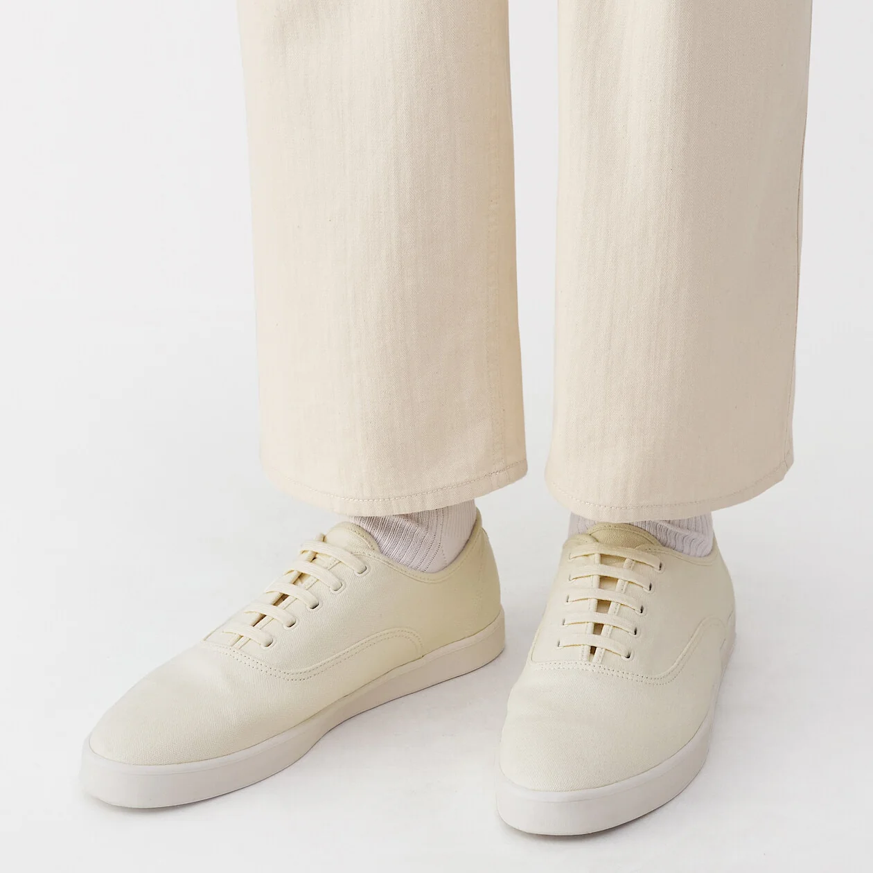 Water Repellent Canvas Sneakers - Image 11