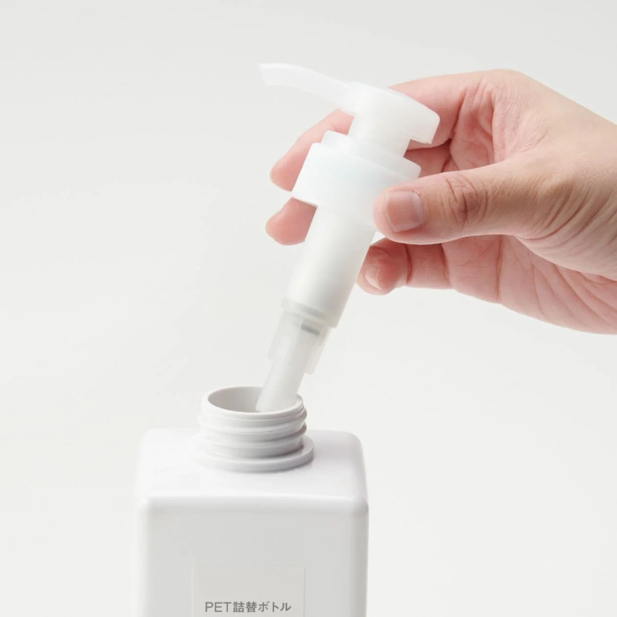 Pump Head for PET Refill Bottle - Image 3