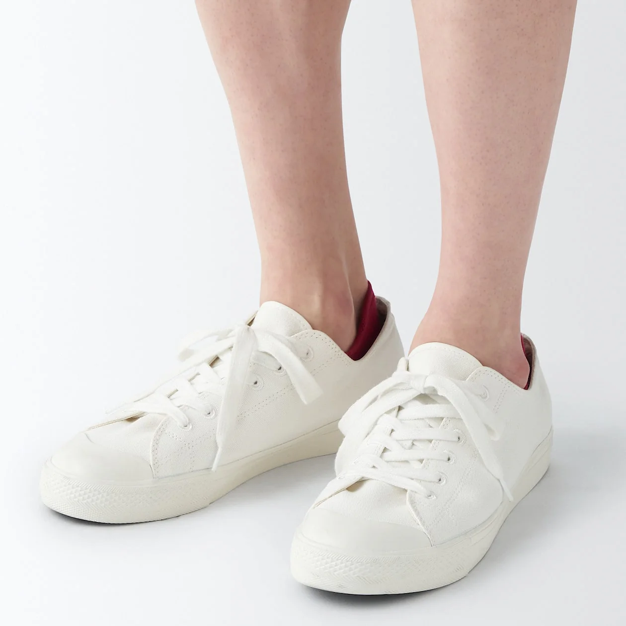 Right Angle Sneaker Socks With Grip Tab - Image 17