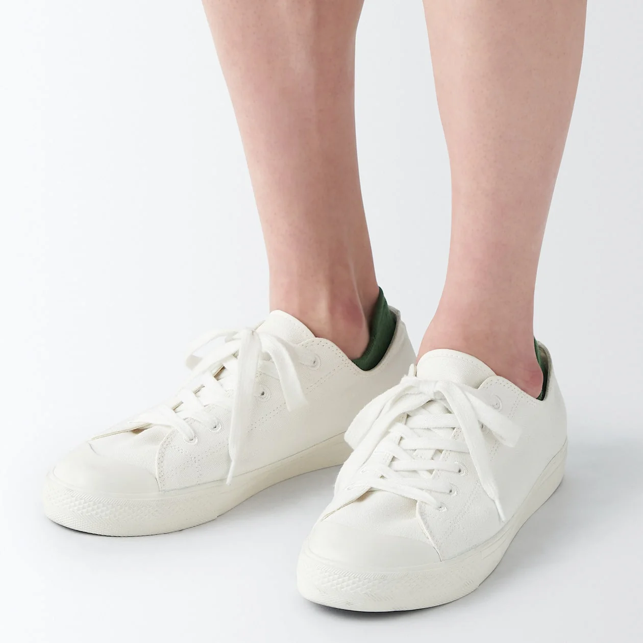 Right Angle Sneaker Socks With Grip Tab - Image 21