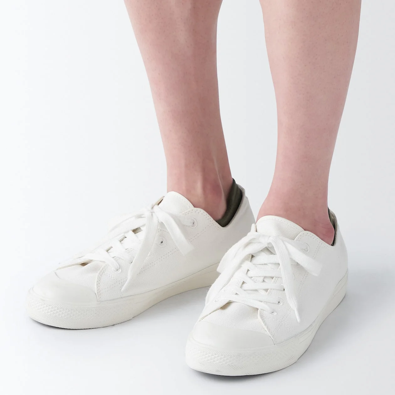 Right Angle Sneaker Socks With Grip Tab - Image 24