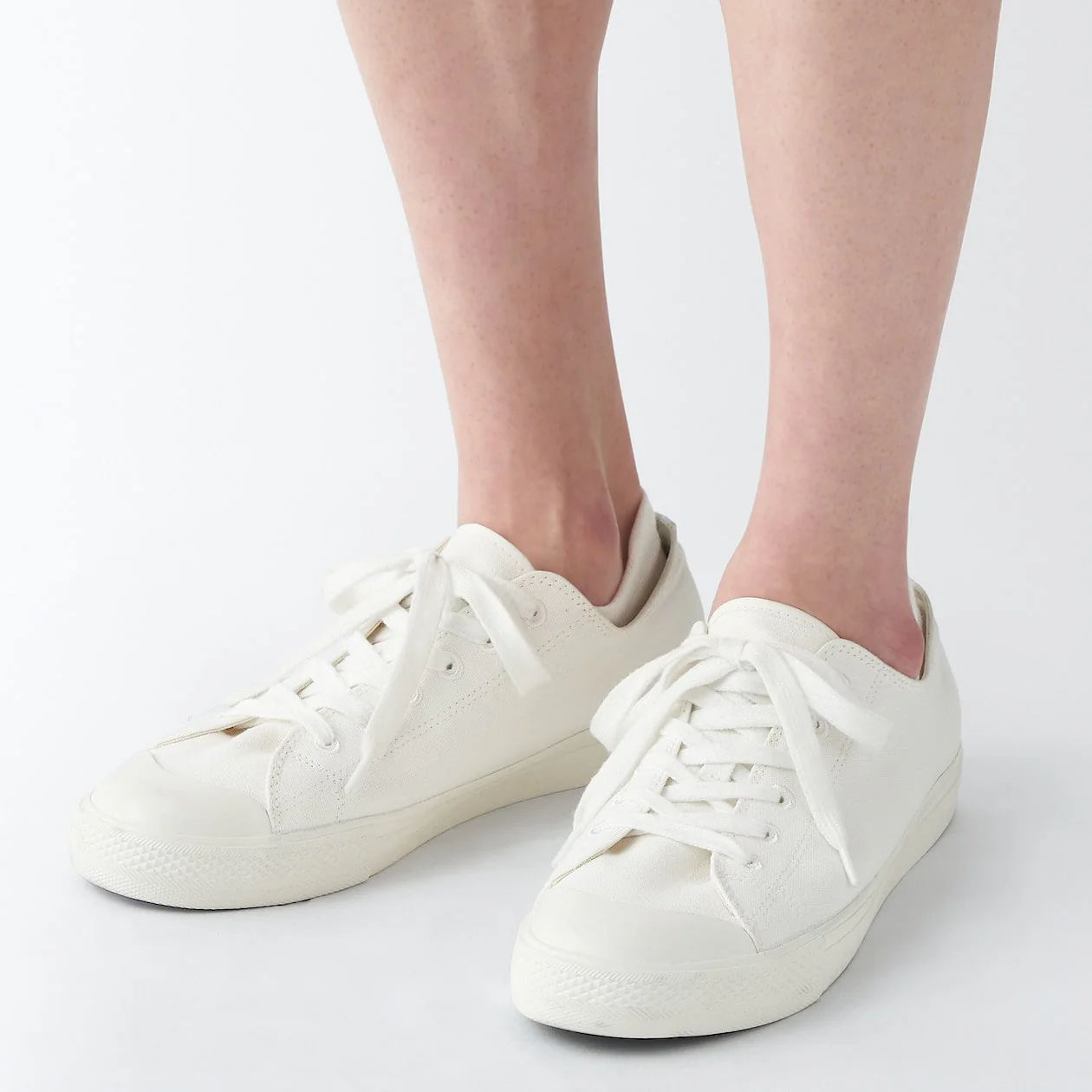 Right Angle Sneaker Socks With Grip Tab - Image 5