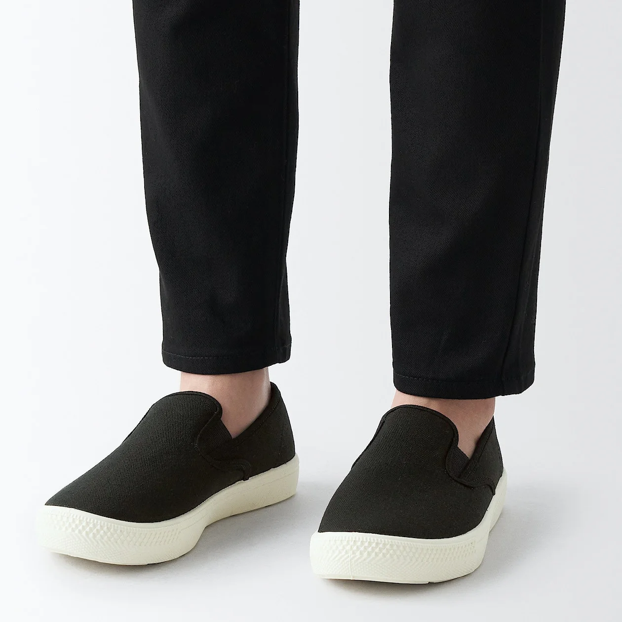 Less Tiring Slip On Sneakers - Image 11